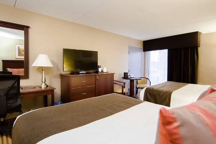 Room 9 of 52