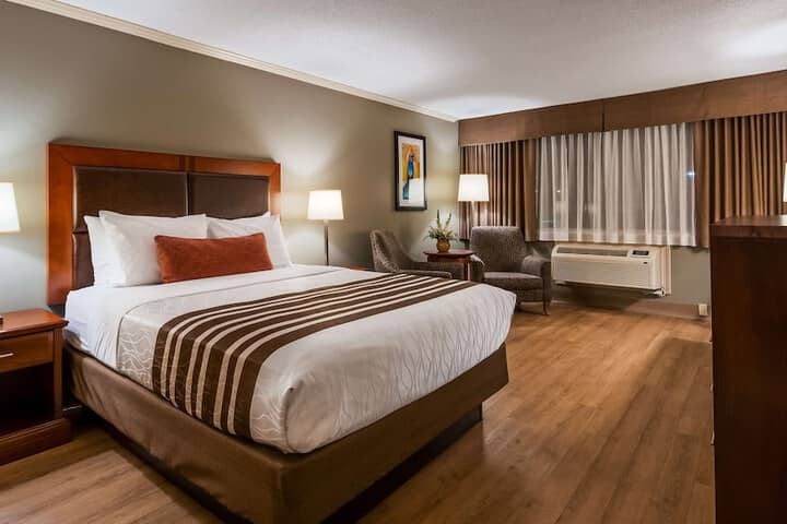Room 5 of 42