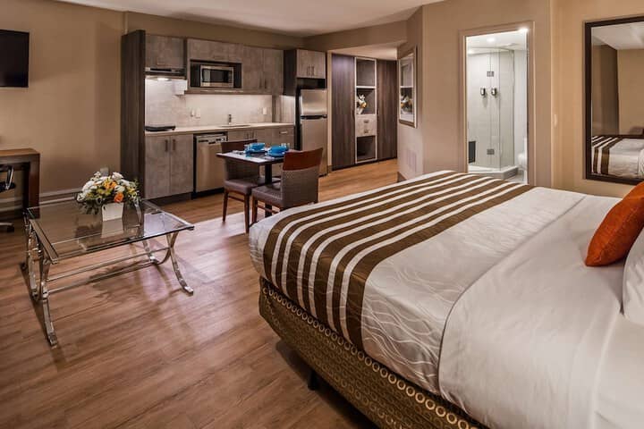 Room 14 of 42